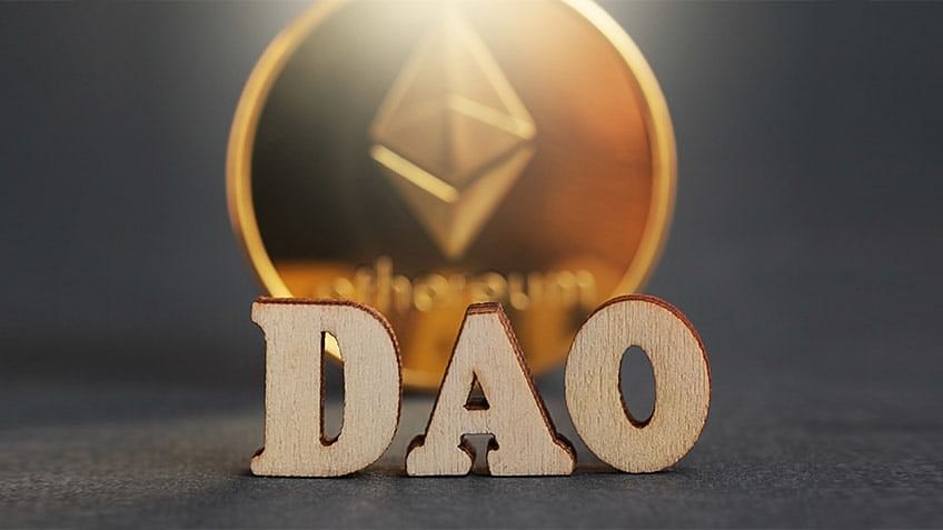 List of 22 DAOs on Ethereum ()