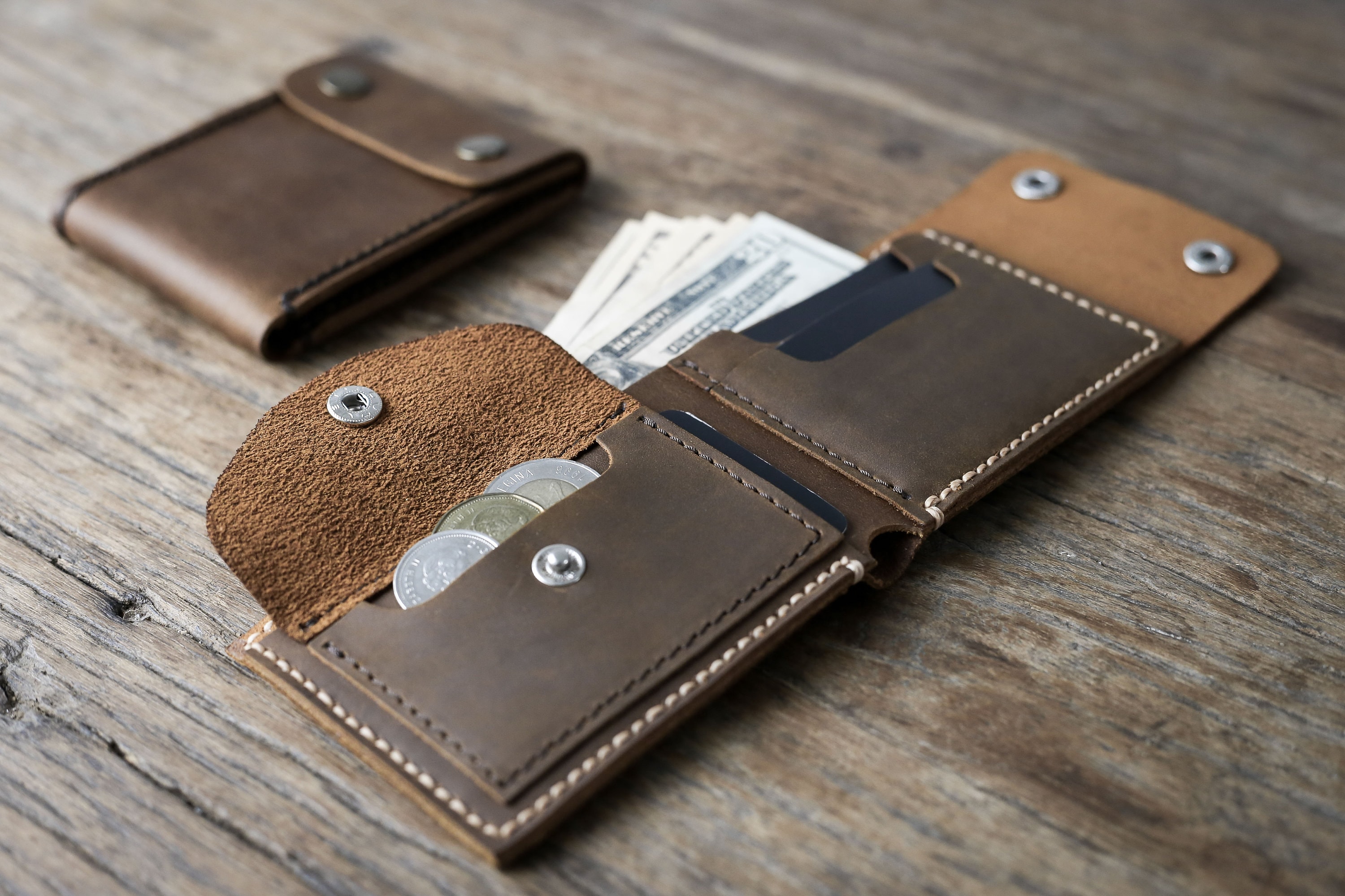 Men's Leather Wallets and Card Holders | Dents