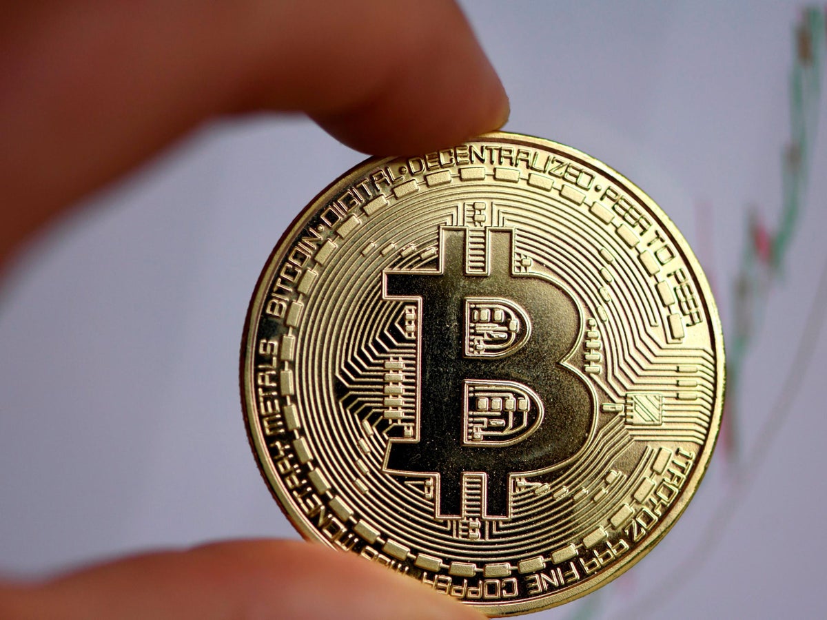 Bitcoin and gold prices shatter previous highs - ReadWrite