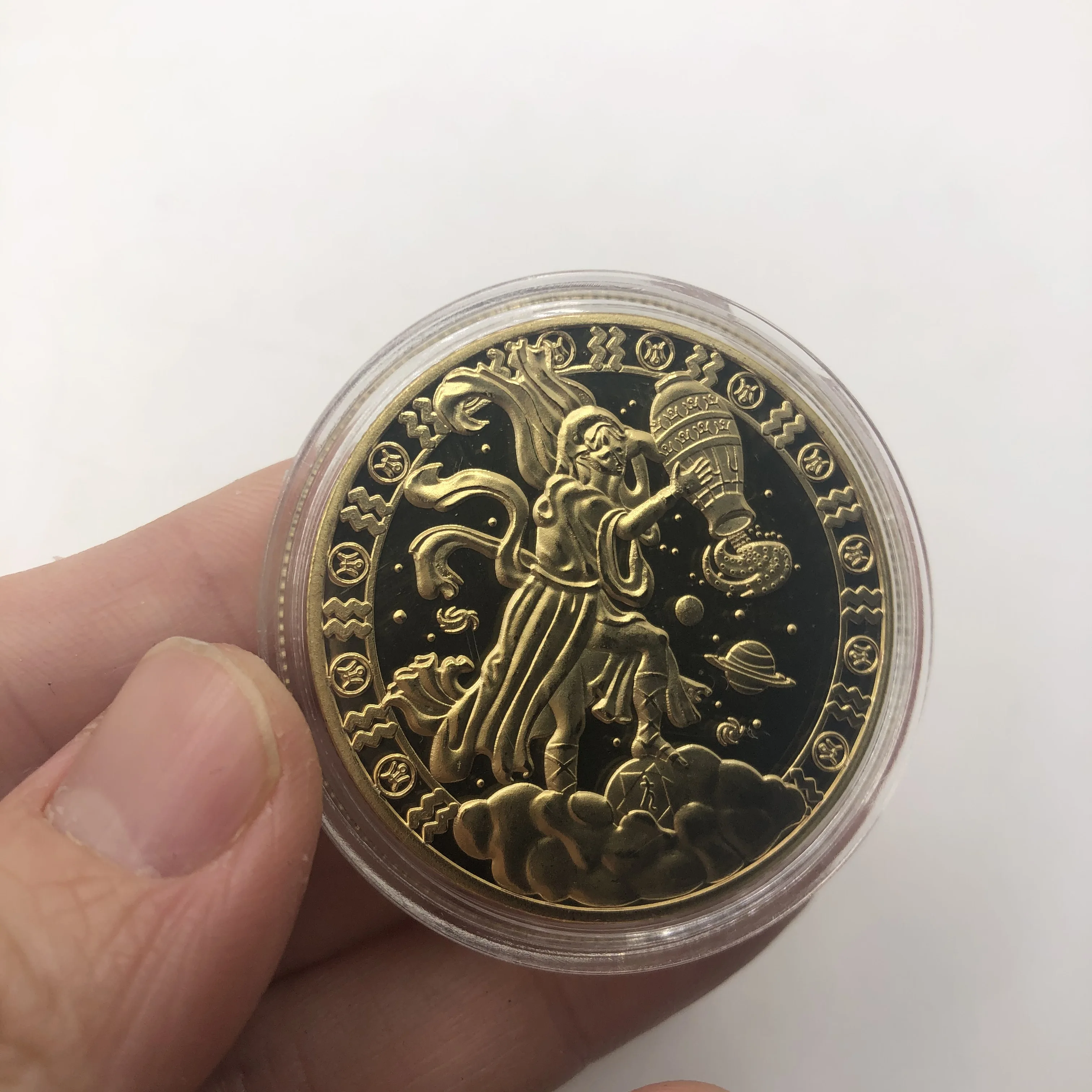 SINGAPORE TIGER BEER, GOLDEN MONKEY MEDALLIONS. | Error coins