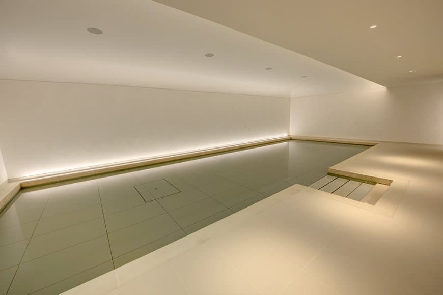 Movable Floor Swimming Pools - Bespoke - Aqua Platinum