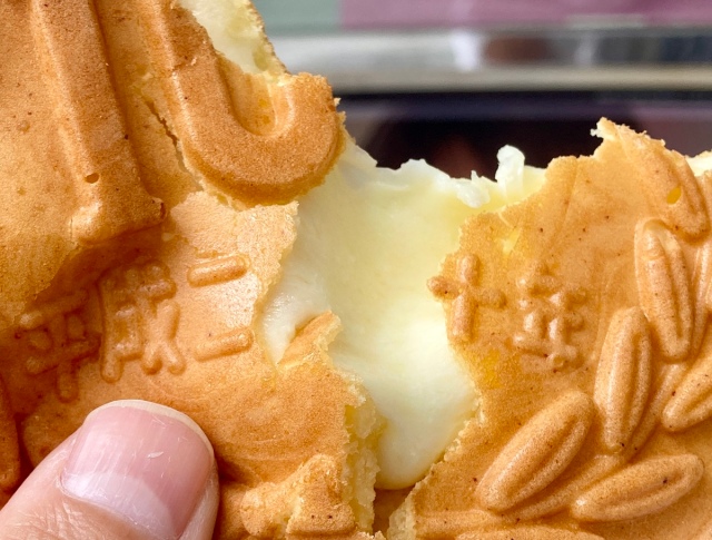 Viral Korean 10 Won Coin Pancake At New Doughnut Kiosk In Great World - 8days