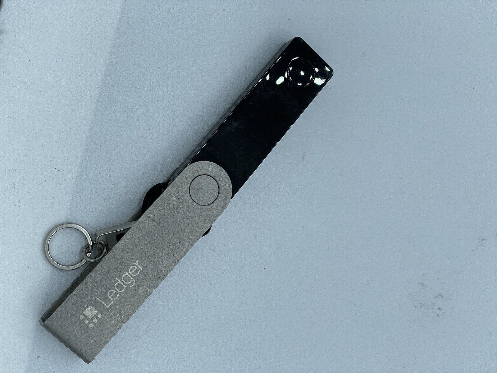 How to Attach the Lanyard to the Ledger Nano S Plus - Alex Kwa