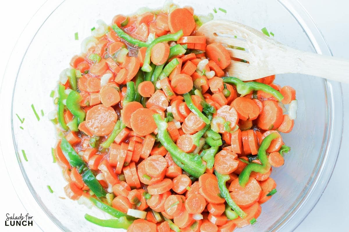 Copper penny salad (sweet and sour carrot salad) - Foodle Club