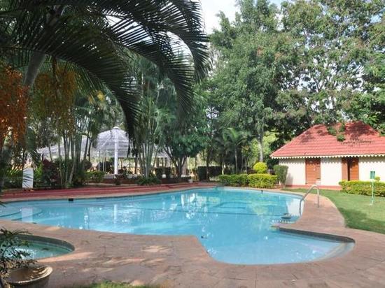 Gold Coin Resort Bangalore Day Out @ Best Price - BanBanjara