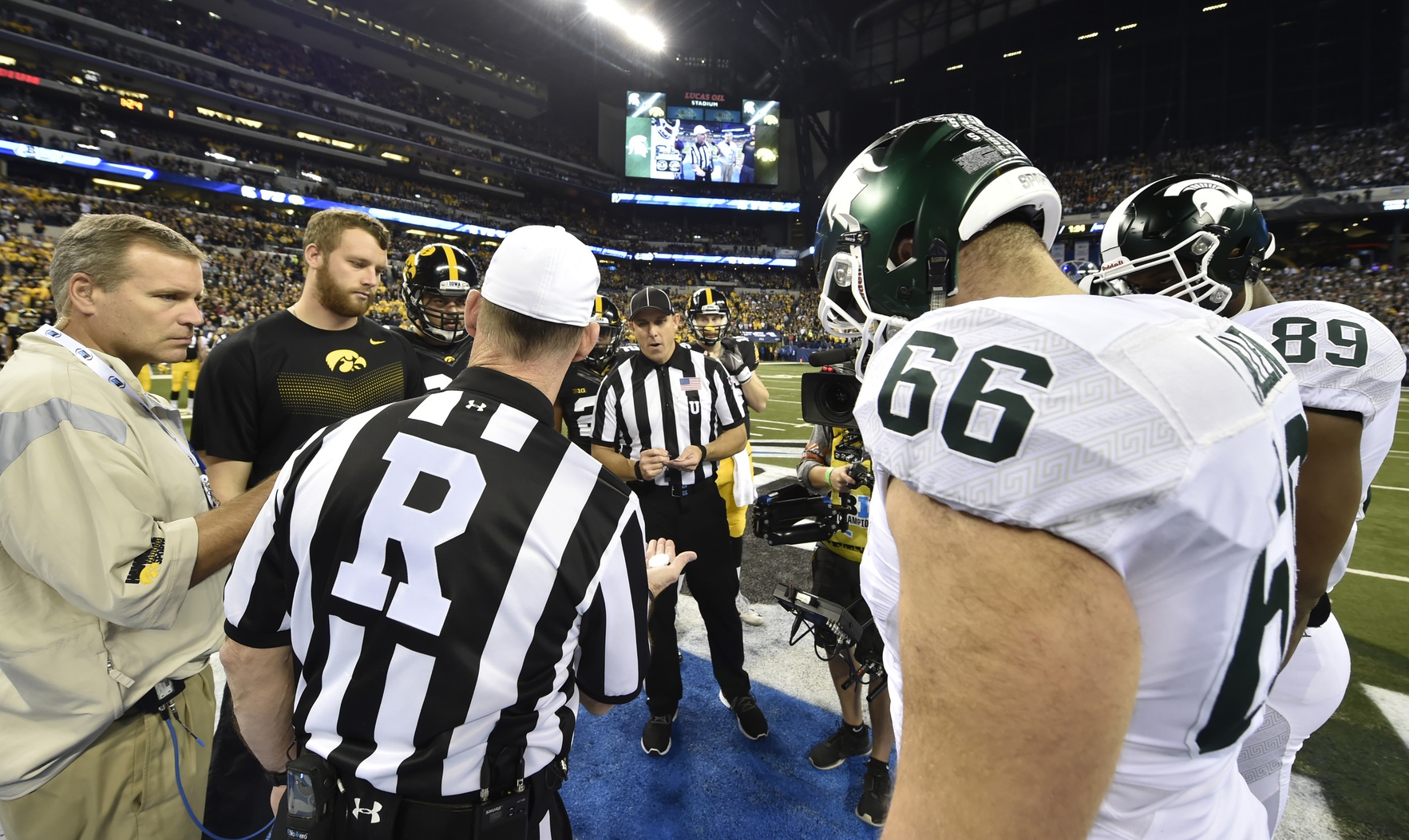 Big Ten Legend Present in Conference Stadiums - Big Ten Conference