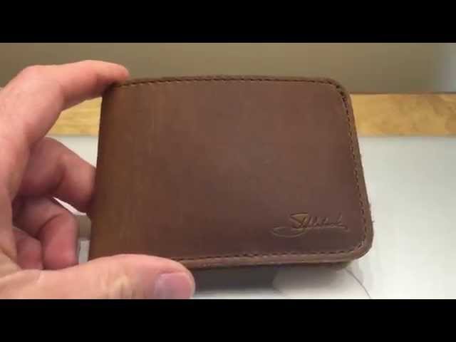 Saddleback wallet review - Medium ID isn't pretty but it will outlive you! - Walletopia