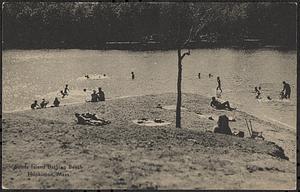 Veterans Memorial Swimming and Wading Pool - Memorial Dr