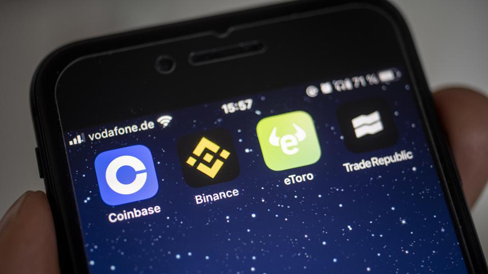 10 Coinbase Alternatives (Low Fees & Best Features) | CoinLedger