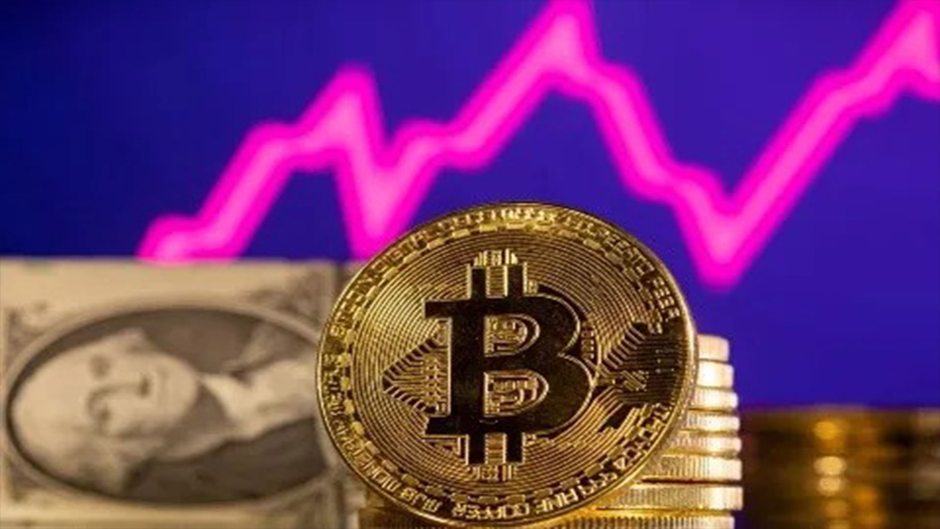 Bitcoin EUR (BTC-EUR) Price History & Historical Data - Yahoo Finance