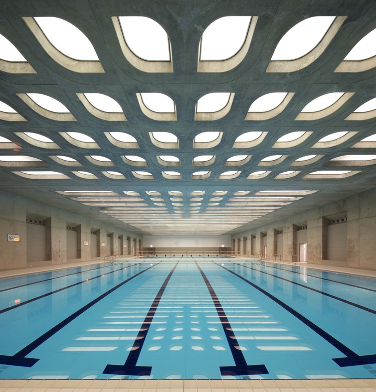 Swimming Pools - London premier pools and concrete