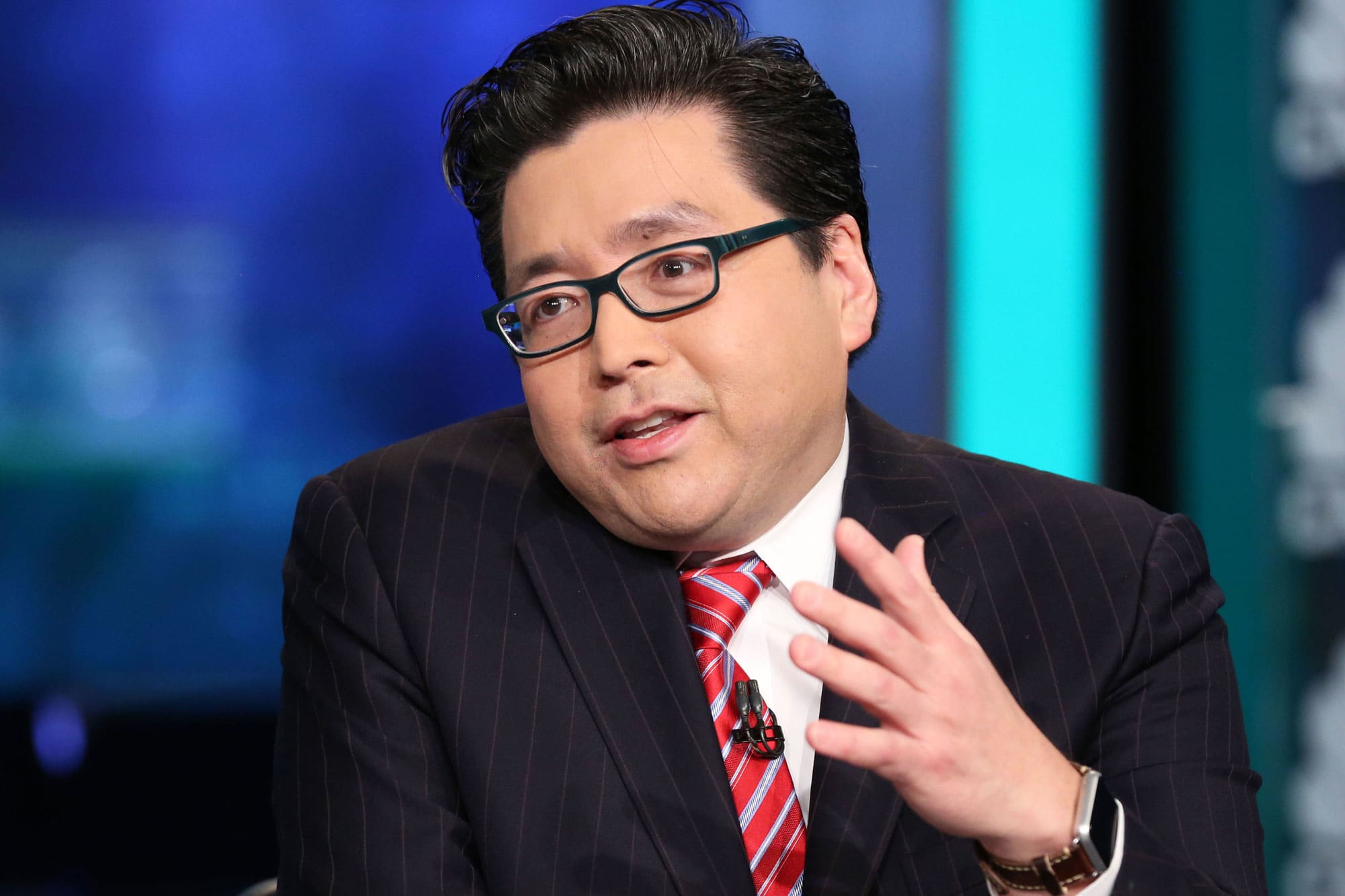 Bitcoin Slips to $29K, but Fundstrat's Tom Lee Sees $K on ETF Approval