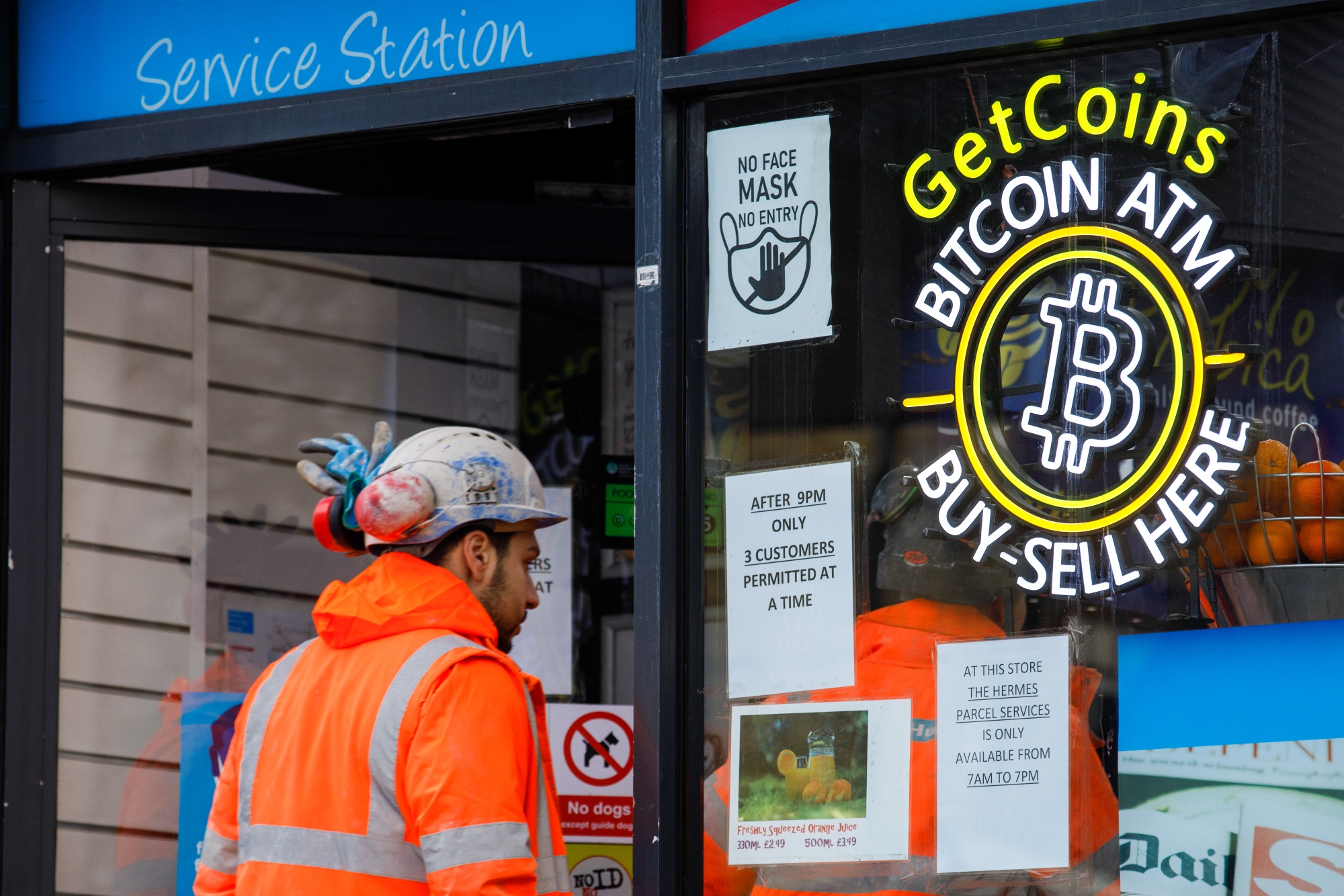 How to Invest in Bitcoin in the UK | Koody