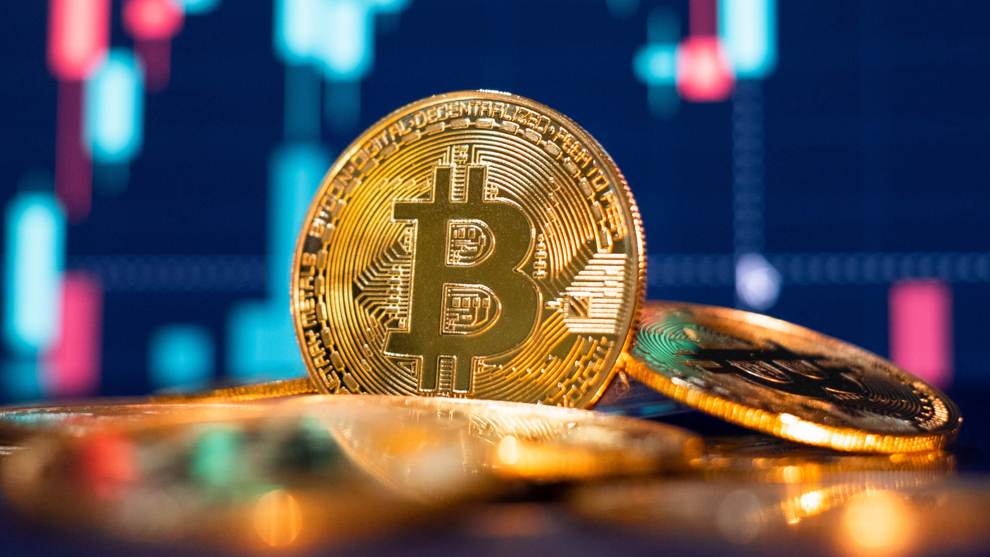 Dollar Bitcoin News: Dollar eases as Fed clues awaited; bitcoin hits 2-year high, ET BFSI