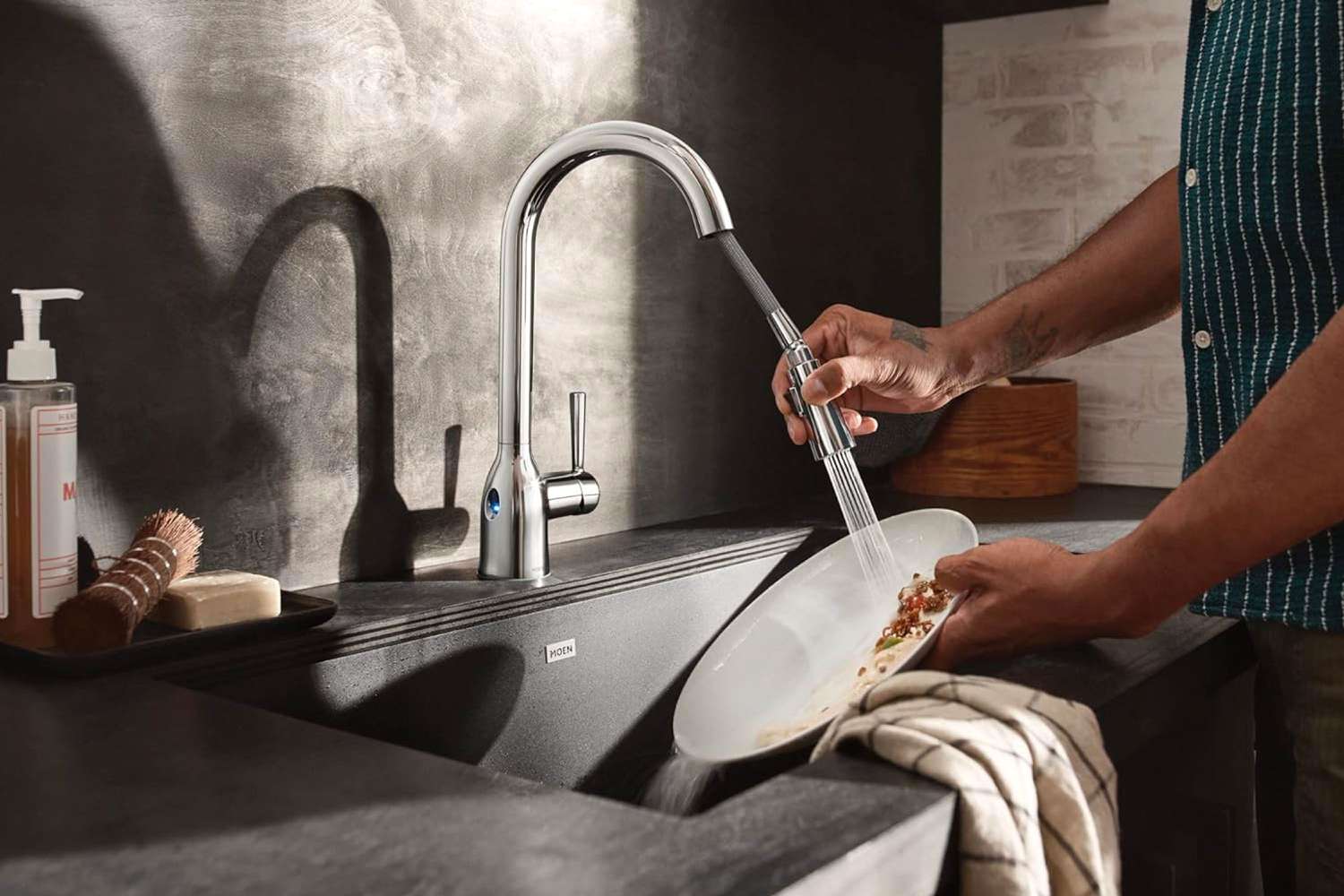 6 Best Brands of Luxury Bathroom Faucets: An Expert Analysis