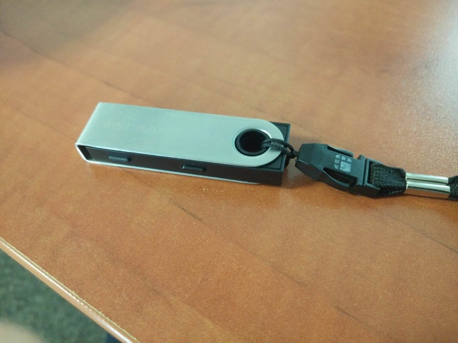 How To Set Up & Use The Ledger Nano S Plus | Coinstop