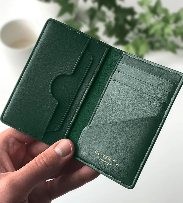 The 8 Best Slim Wallets of | Reviews by Wirecutter