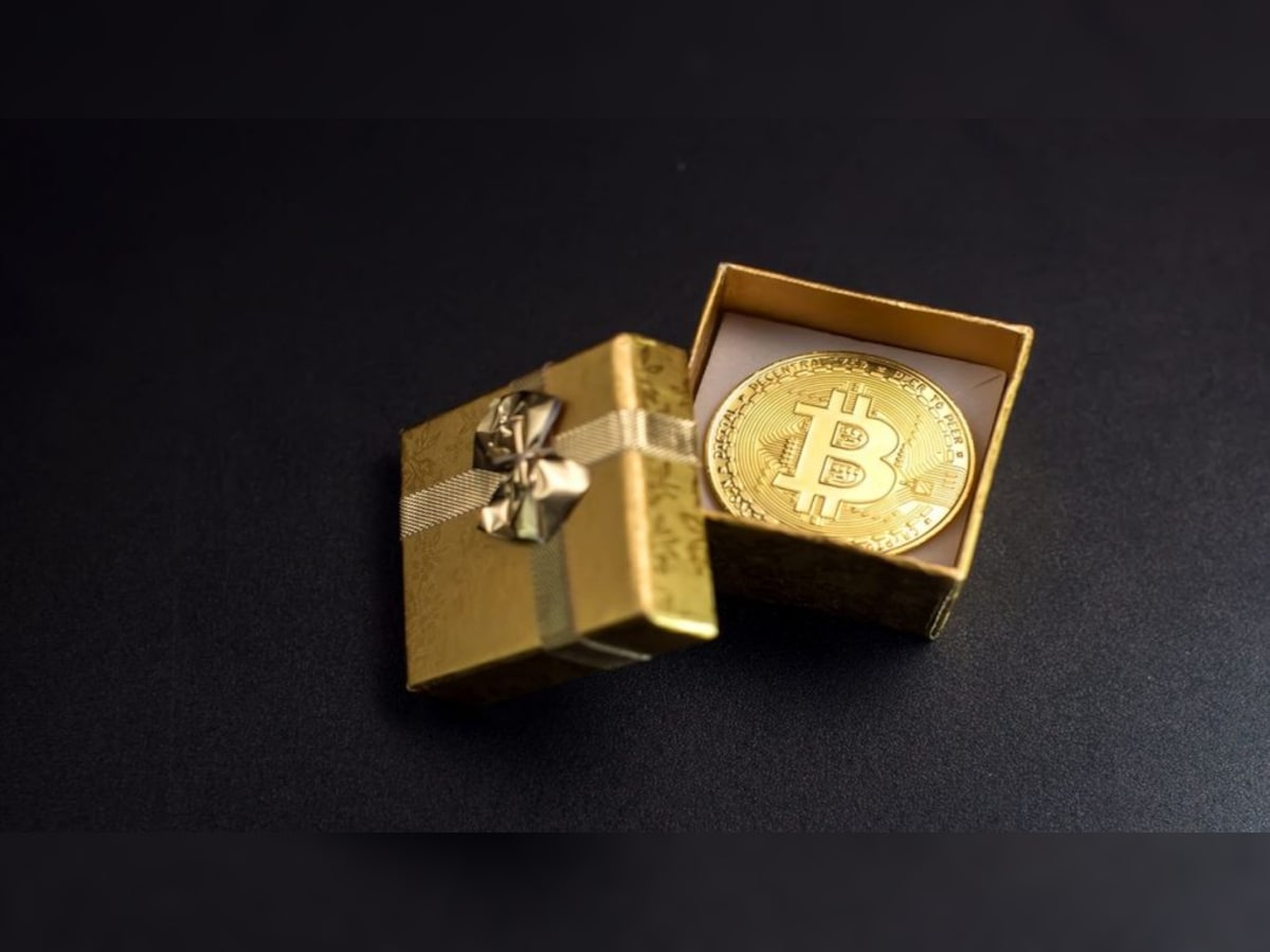 How to Give Cryptocurrency As a Gift