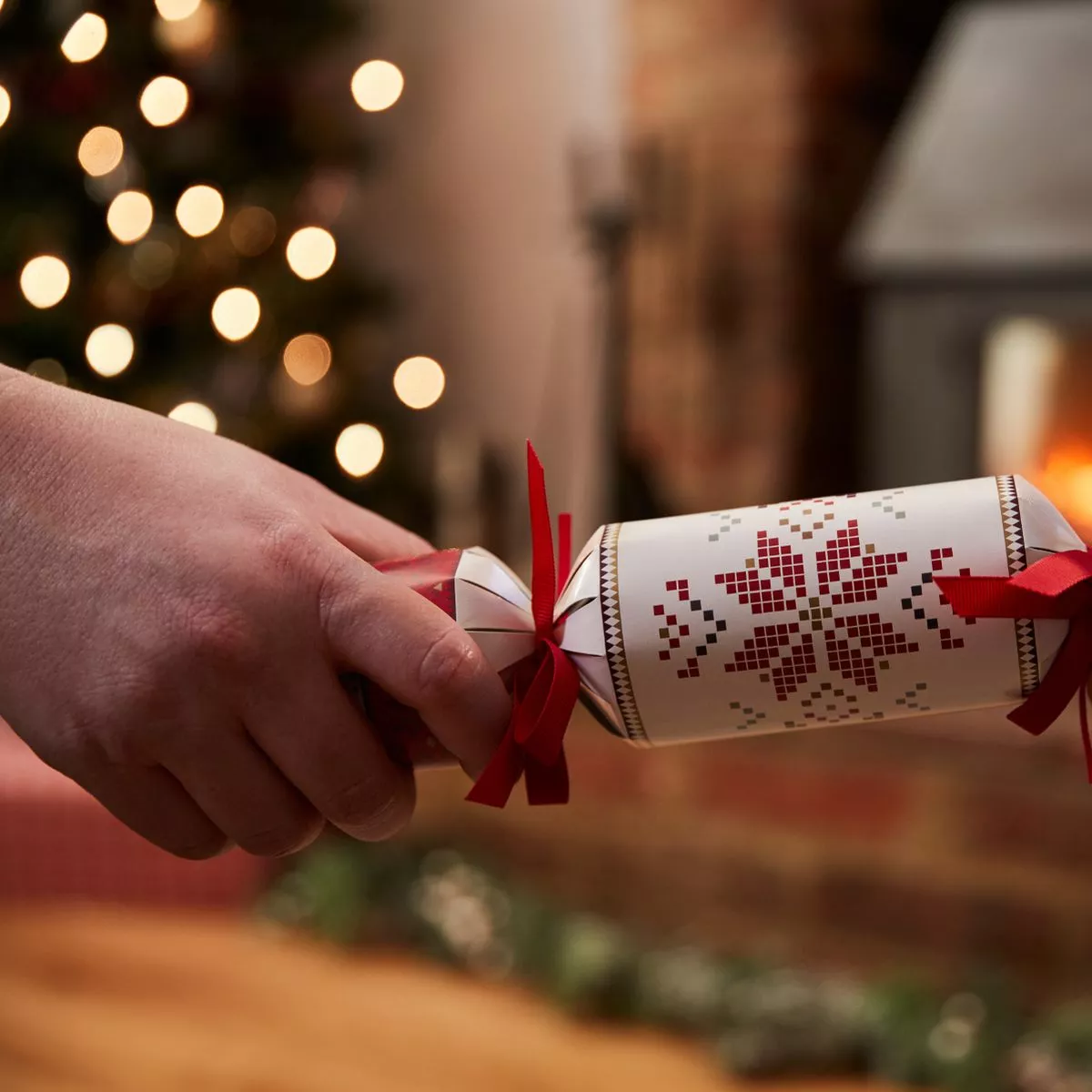 25 Best Luxury Christmas Crackers to Buy 