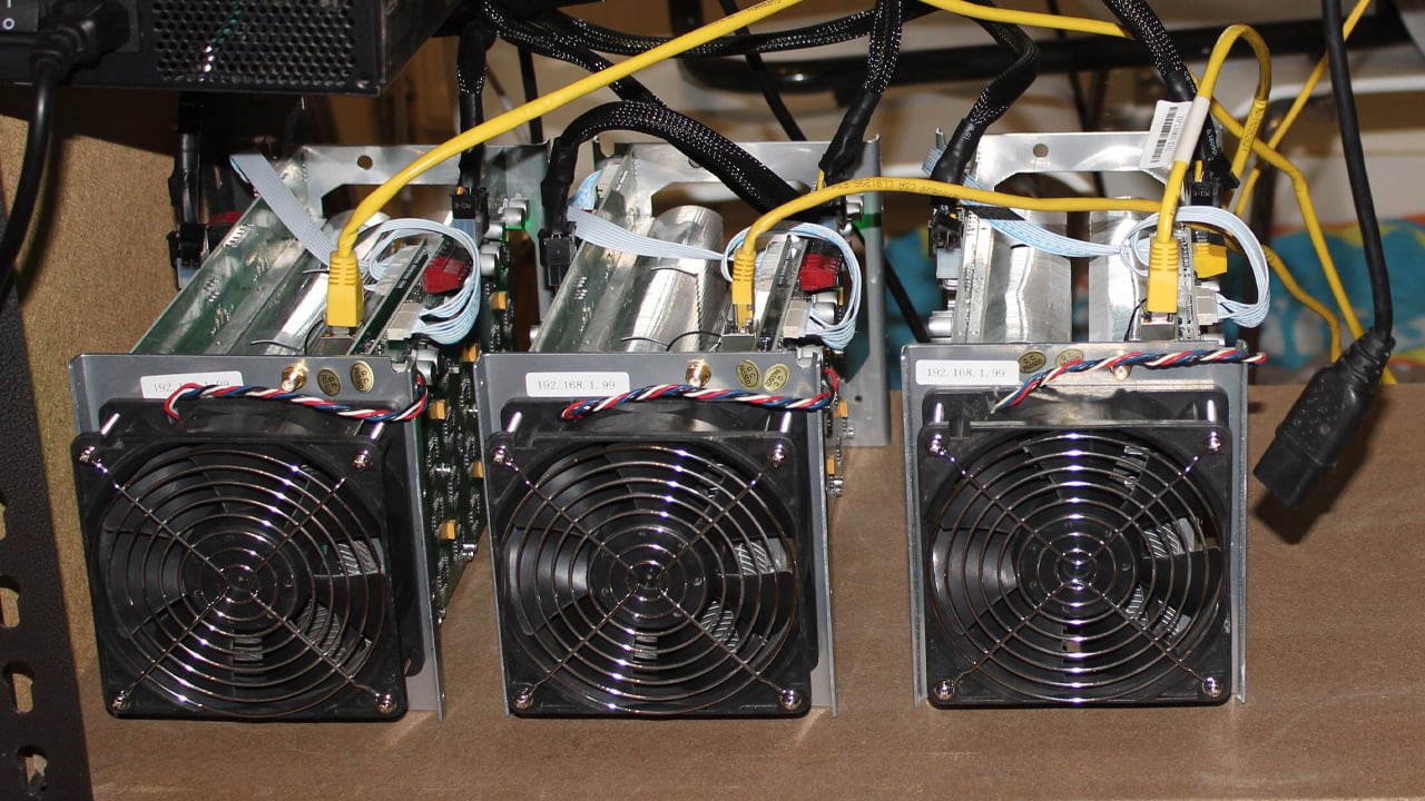 As crypto burns, solo bitcoin miner wins BTC ‘lottery’ - Blockworks