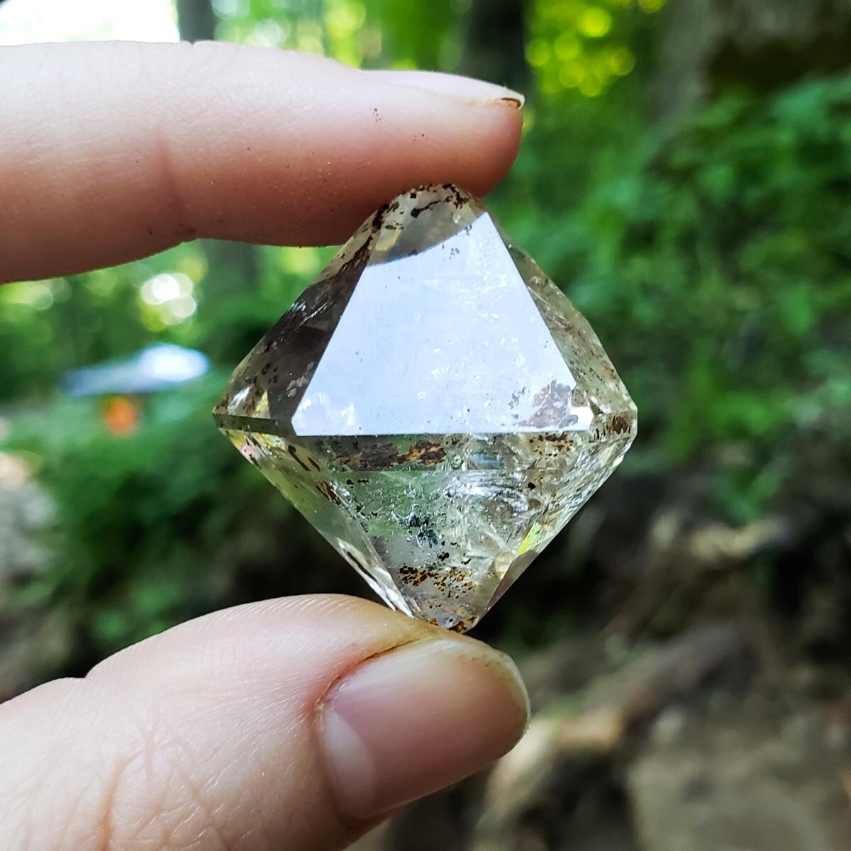 Herkimer Diamond Mining And Crystal Collecting | Mohawk Valley Mineral Mining Inc. | Sprakers, NY