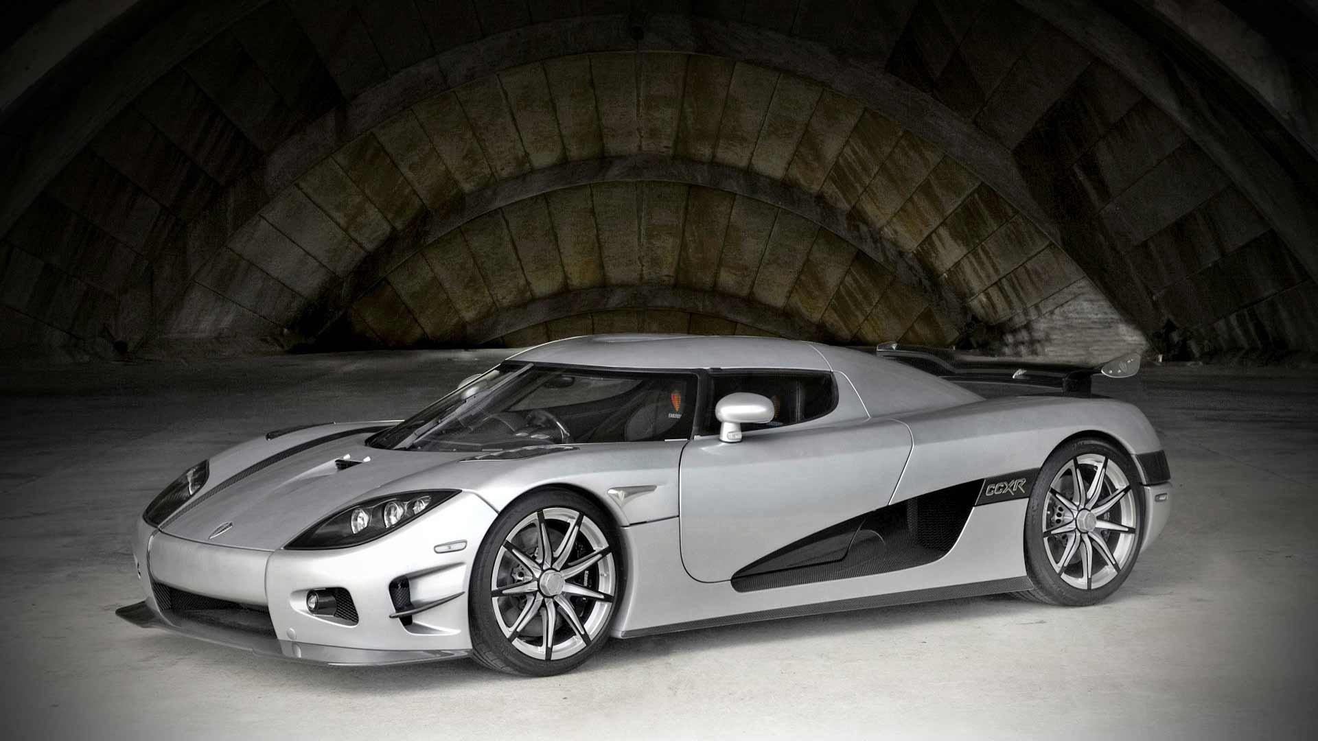 Explore Koenigsegg Cars Price in USA (Sports Cars )