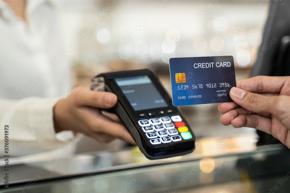 How Do Credit Cards Work?