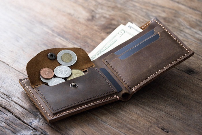 dv Small Leather Wallet With Clips And Coin Pocket - Black | Wallets Online