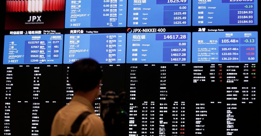 Tokyo stock exchange trading halted for the day due to technical problem | Japan | The Guardian