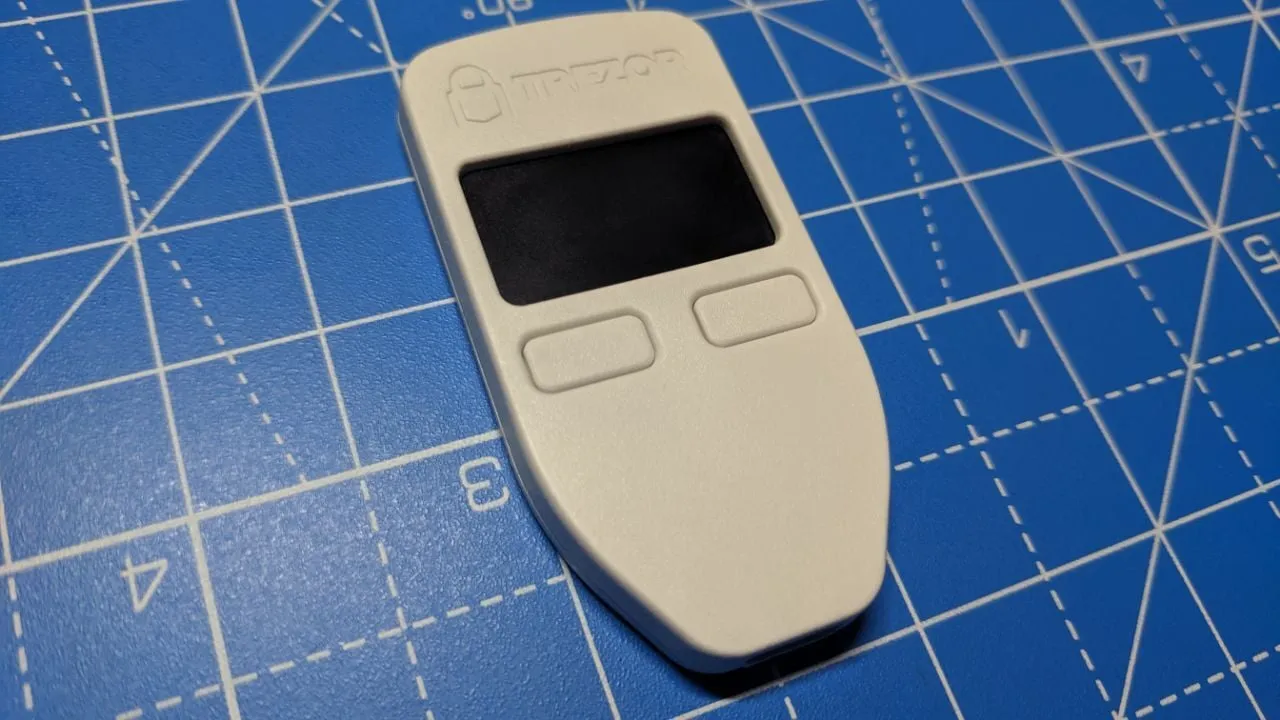 Trezor Model One review - the open-source cryptocurrency hardware wallet • bitcoinlove.fun