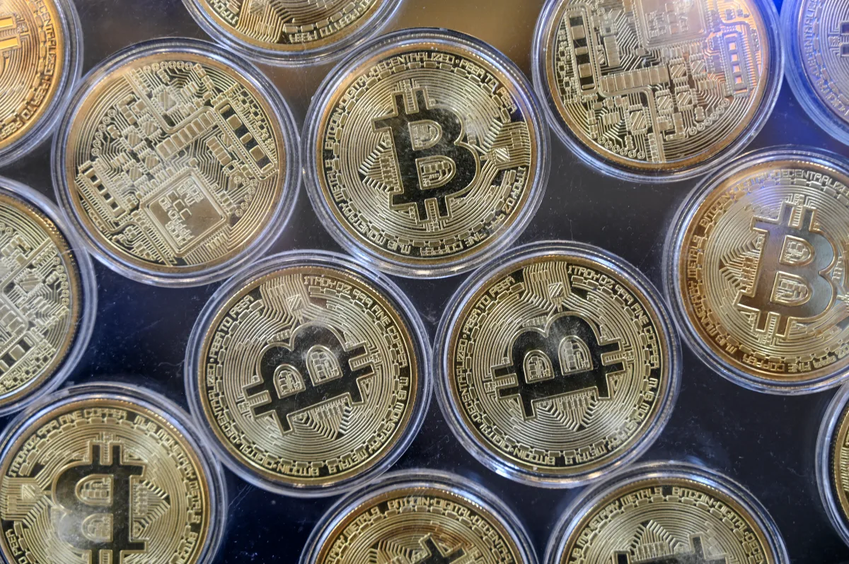 15 Countries Where Bitcoin is Legal and Illegal