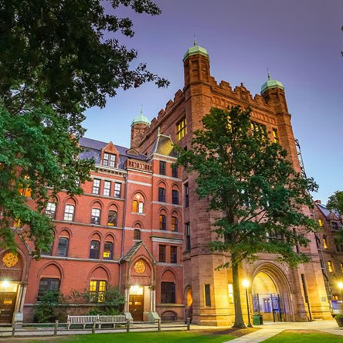 Harvard And Yale Endowments Among Those Reportedly Buying Crypto - Pioneering Minds